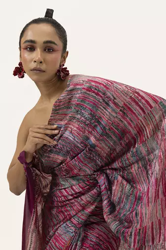 Pink silk stripes printed saree