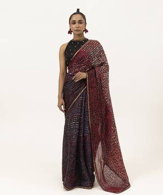 Red silk abstract printed saree 1