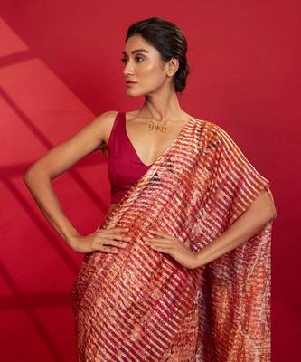 Red cotton silk stripes printed saree 4