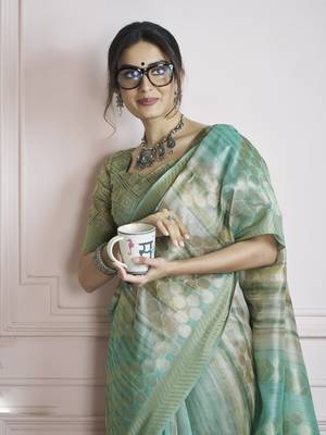 turquoise khadi silk blend saree with unstitched blouse 4