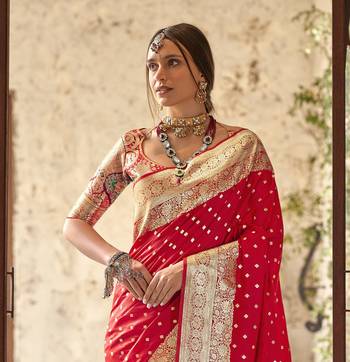 red soft silk blend saree with unstitched blouse 4