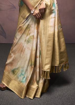 chiku handloom silk blend saree with unstitched blouse 3