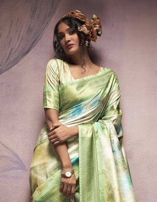 pista handloom silk blend saree with unstitched blouse 4