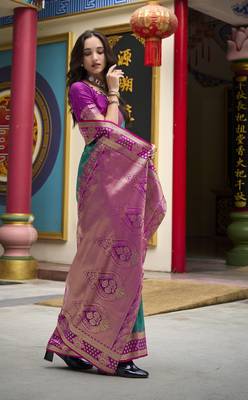 dark green banarasi silk blend saree with unstitched blouse 2