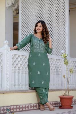 Olive embroidered straight kurta with trouser 3
