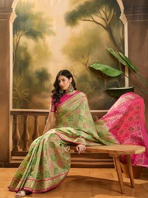 Women's pista organza zari woven saree with unstitched blouse piece 1