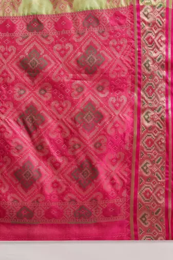Women's pista organza zari woven saree with unstitched blouse piece