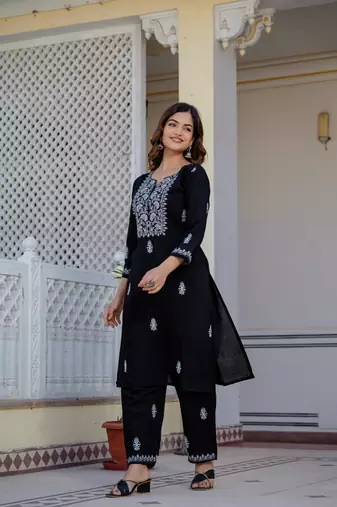 Black embroidered straight kurta with trouser