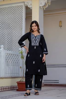 Black embroidered straight kurta with trouser 4