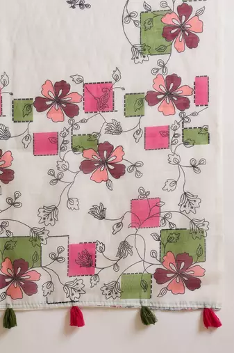 Women's cream linen printed saree with unstitched blouse piece
