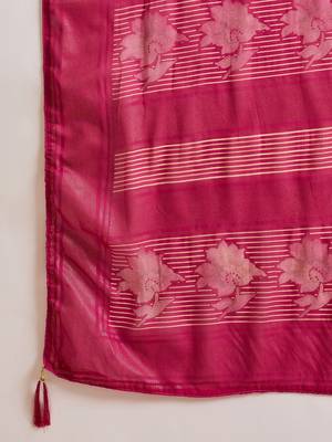 Women's rani chiffon foil print saree with unstitched blouse piece 5
