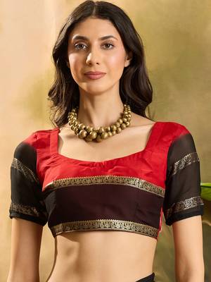 Women's red chiffon foil print saree with unstitched blouse piece 4
