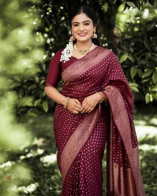 Maroon silk blend saree with blouse 3