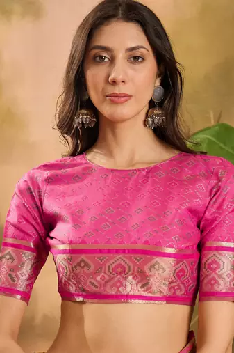 Women's beige organza zari woven saree with unstitched blouse piece
