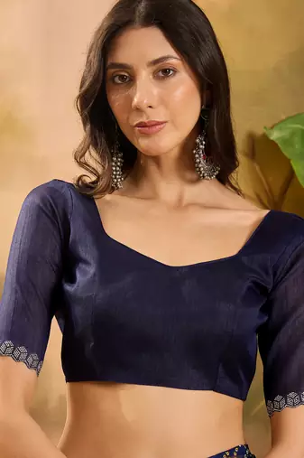 Women's blue georgette bandhni saree with unstitched blouse piece