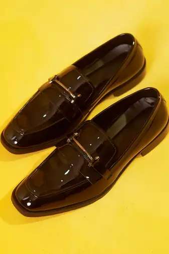 Patent leather black loafer