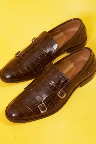Crocodile skin look double monk