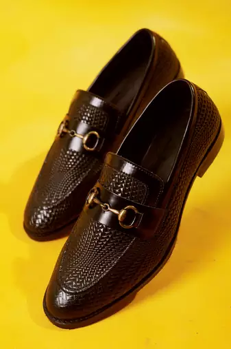 Black solid leather loafers