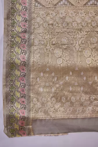 Women's grey silk blend rangkat bandhani work saree with unstitched blouse piece