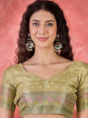 Women's pista silk blend rangkat bandhani work saree with unstitched blouse piece 4