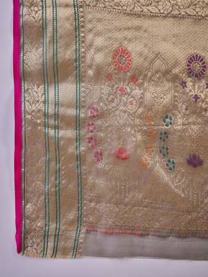 Women's grey organza rangkat work saree with unstitched blouse piece 5