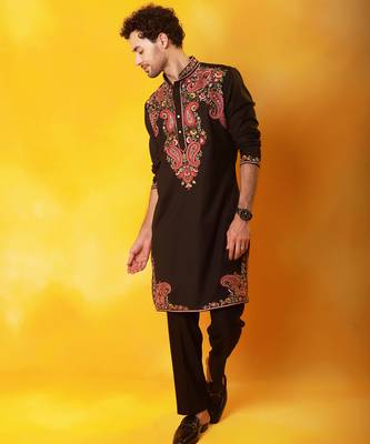 Black cotton embroidered kurta pajama 5