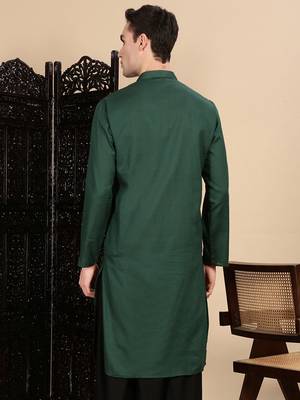 Deep green cotton textured kurta for mens 4