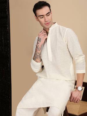 Off white cotton chikankari kurta for mens 2