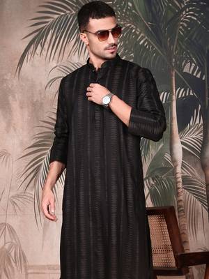 Black cotton textured kurta for mens 1