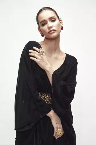 black plain velvet kaftaan