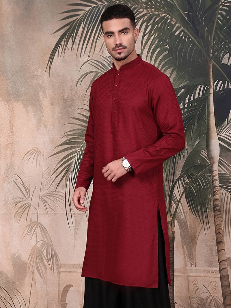 Maroon cotton textured kurta for mens