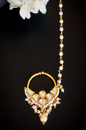 Classic kundan bridal nath with pearl fringe
