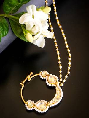 Royal crescent nath with dangling pearl 1