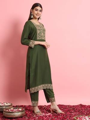 Green embroidered silk blend salwar suit 3