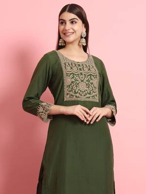 Green embroidered silk blend salwar suit 4