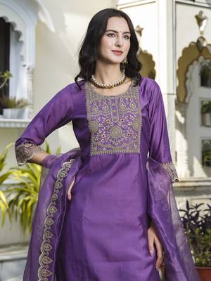 Purple embroidered silk blend salwar suit 4