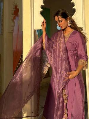 Purple embroidered silk blend salwar suit 4