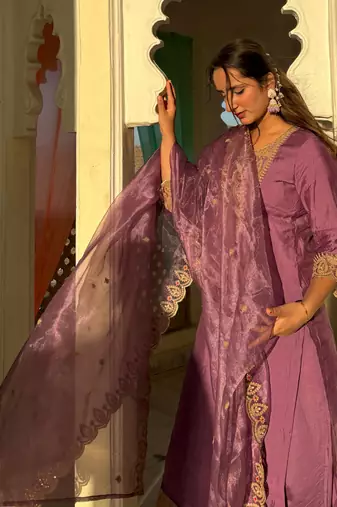 Purple embroidered silk blend salwar suit