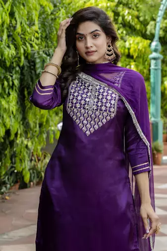 Purple embroidered silk blend salwar suit