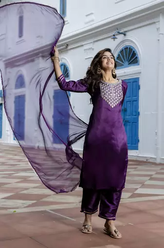 Purple embroidered silk blend salwar suit