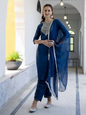 Blue embroidered silk blend salwar suit 3