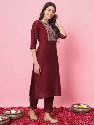 Maroon embroidered silk blend salwar suit 3