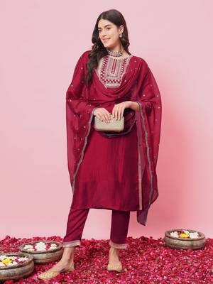 Pink embroidered silk blend salwar suit 1