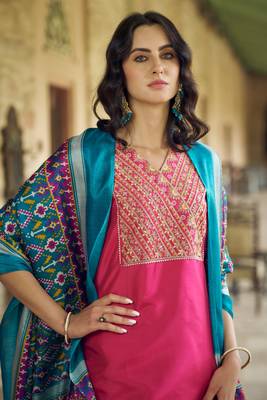 Pink embroidered silk blend salwar suit 3