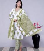 Green women floral printed aline kurta pant with dupatta set