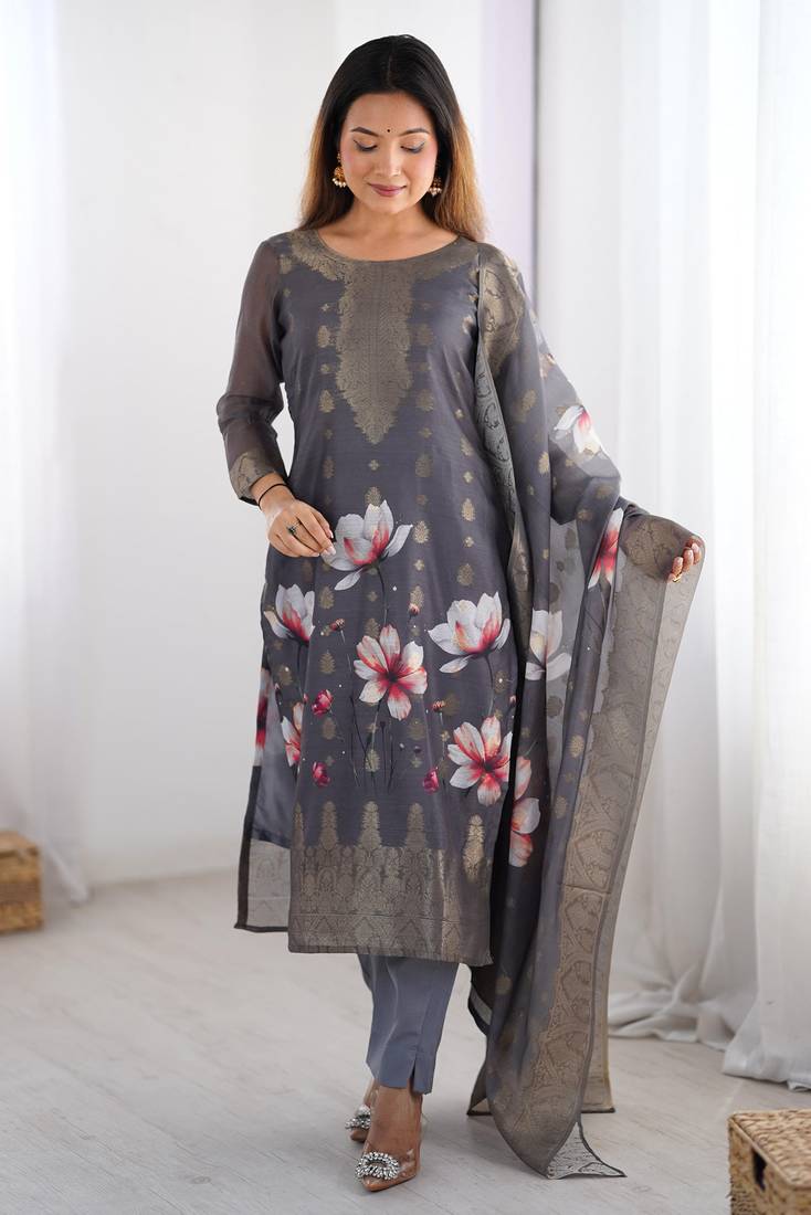 Fascinating Black Organza Digital Printed Traditional Straight Suit