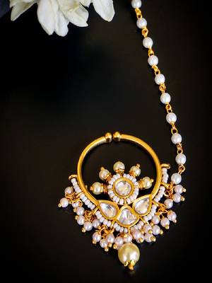 Royal pearl & kundan bridal nath 3