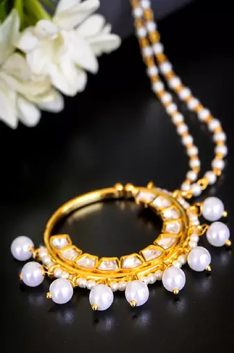 Elegant polki nath with pearl drops