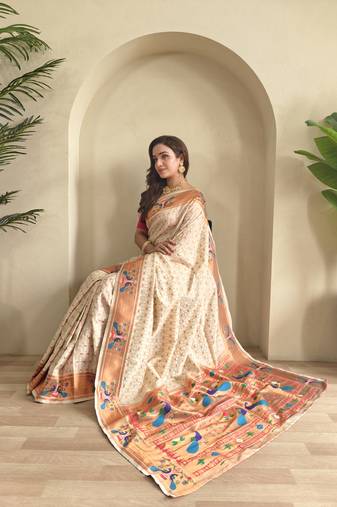 White paithani design saree with contrast weaving pallu and blouse