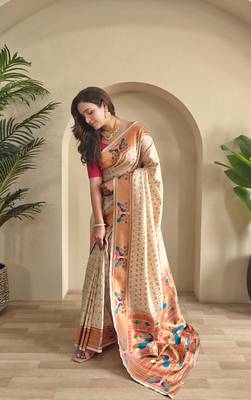 White paithani design saree with contrast weaving pallu and blouse 4
